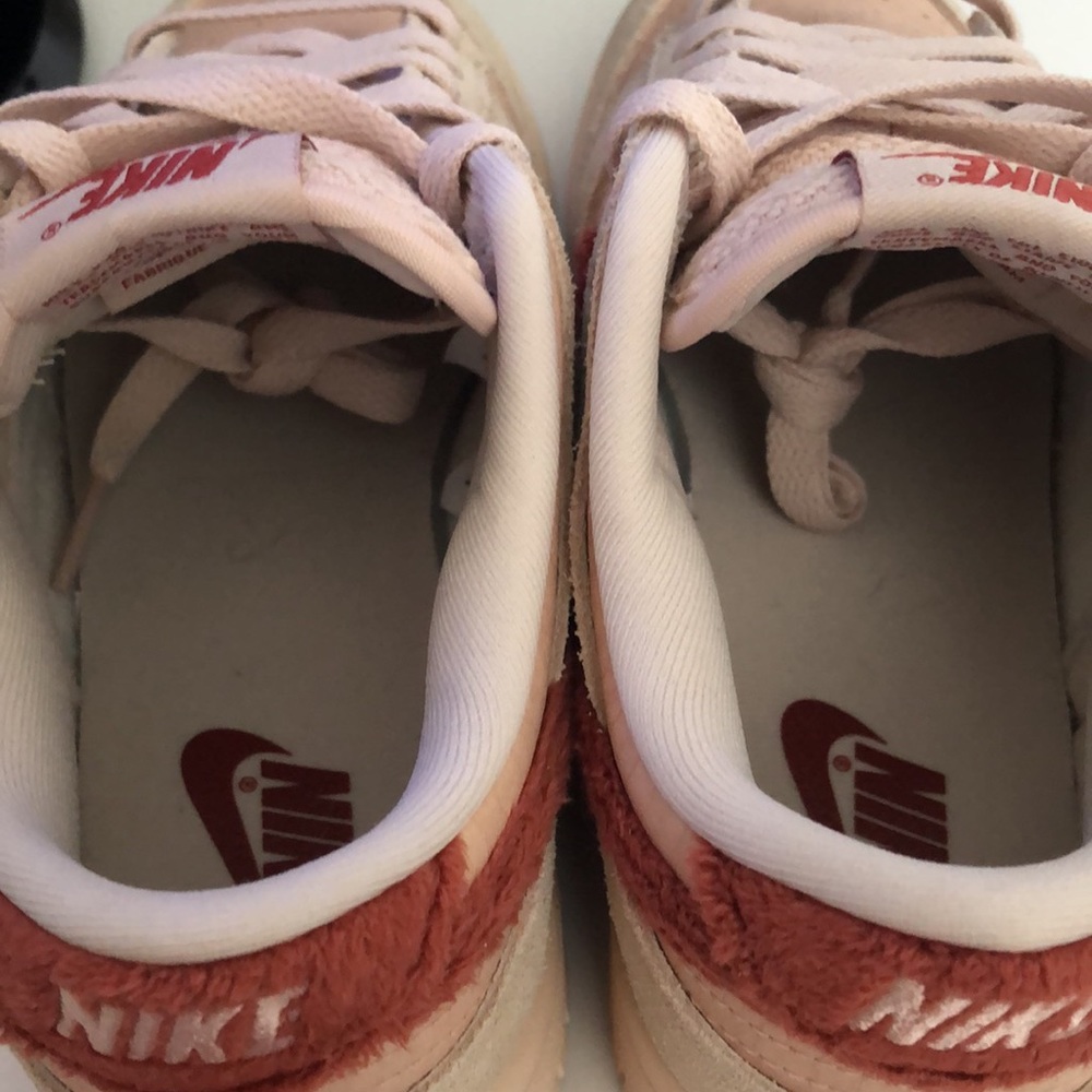 NIKE WOMEN’S DUNK LOW TERRY SWOOSH - Picture 5 of 6